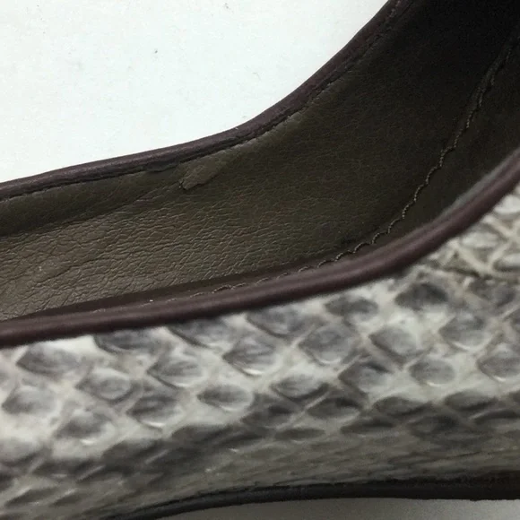 B Makowsky Neve Python Snake Print Leather Round Toe Pumps Size 7.5 - Picture 12 of 12